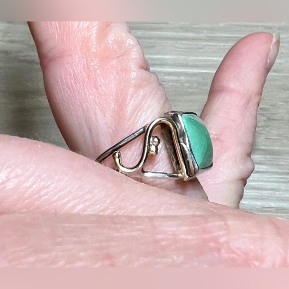 Handmade Designer Signed Sterling Silver & Gold Turquoise Ring, Size 7, 3.4g - Picture 8 of 10